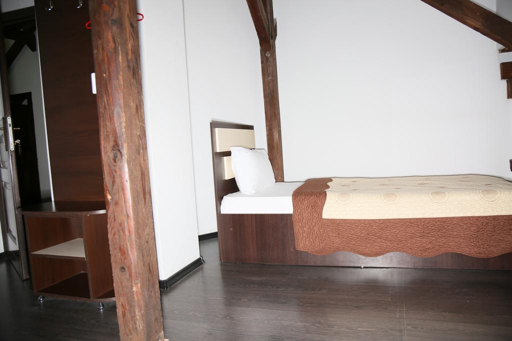 Hotel Zara Roman Ngoại thất bức ảnh