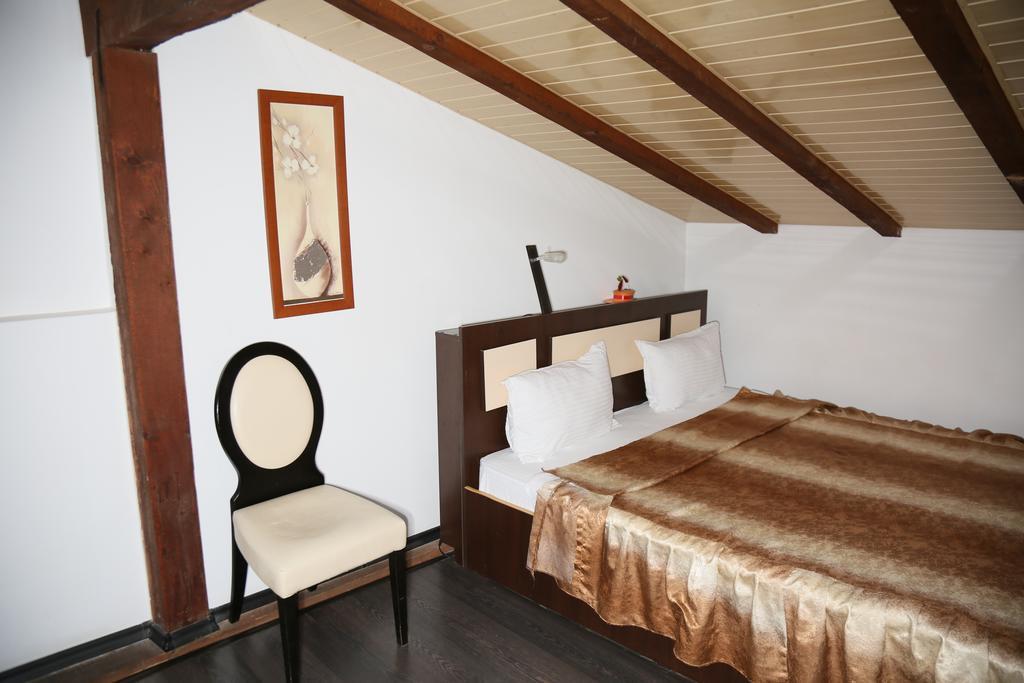 Hotel Zara Roman Ngoại thất bức ảnh