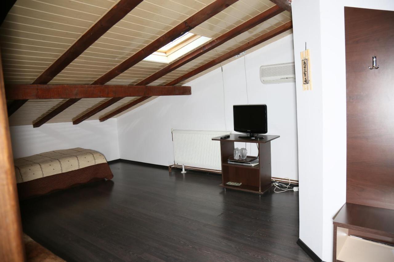 Hotel Zara Roman Ngoại thất bức ảnh